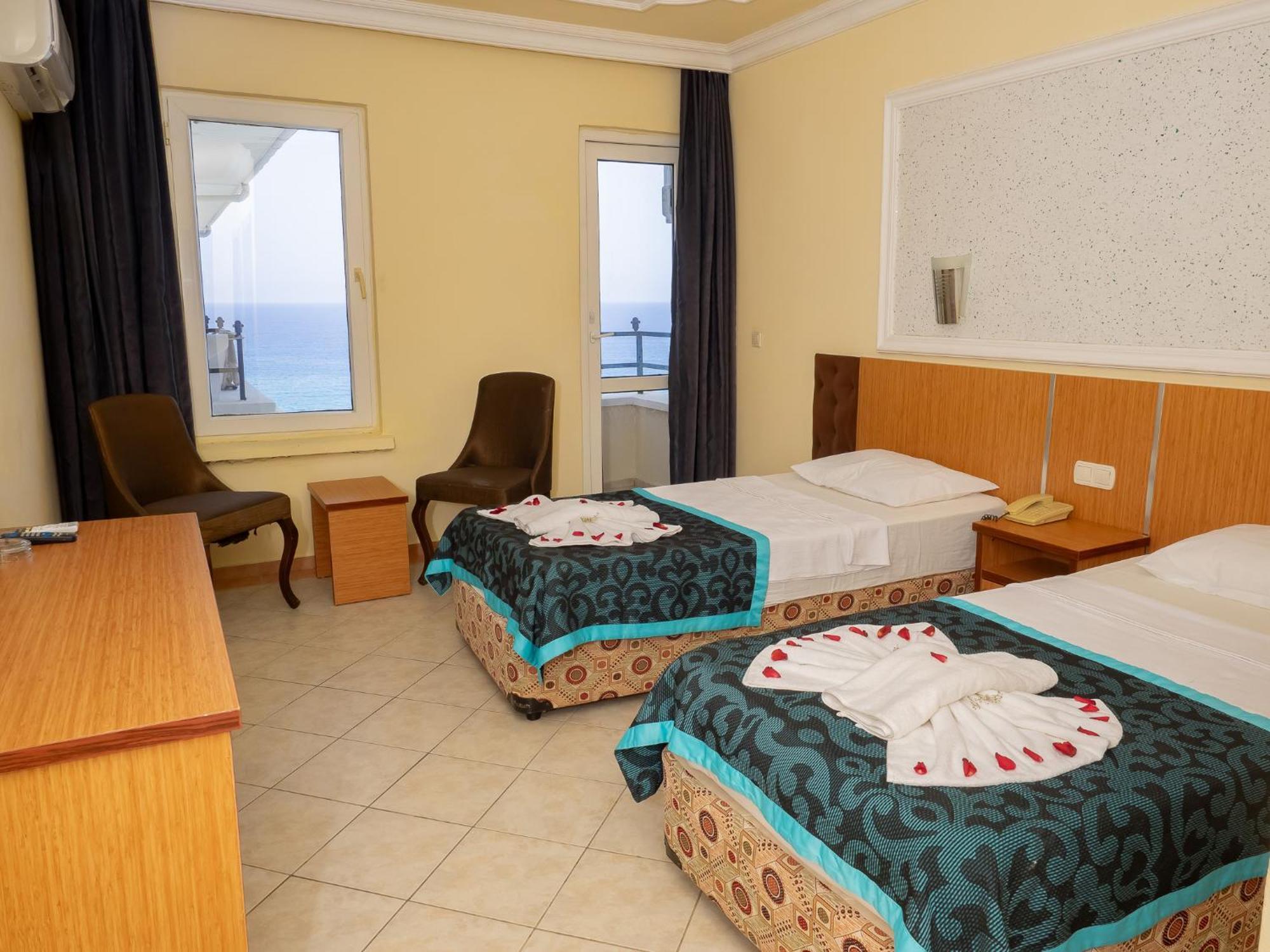 Sun Fire Beach Hotel Аланя Екстериор снимка