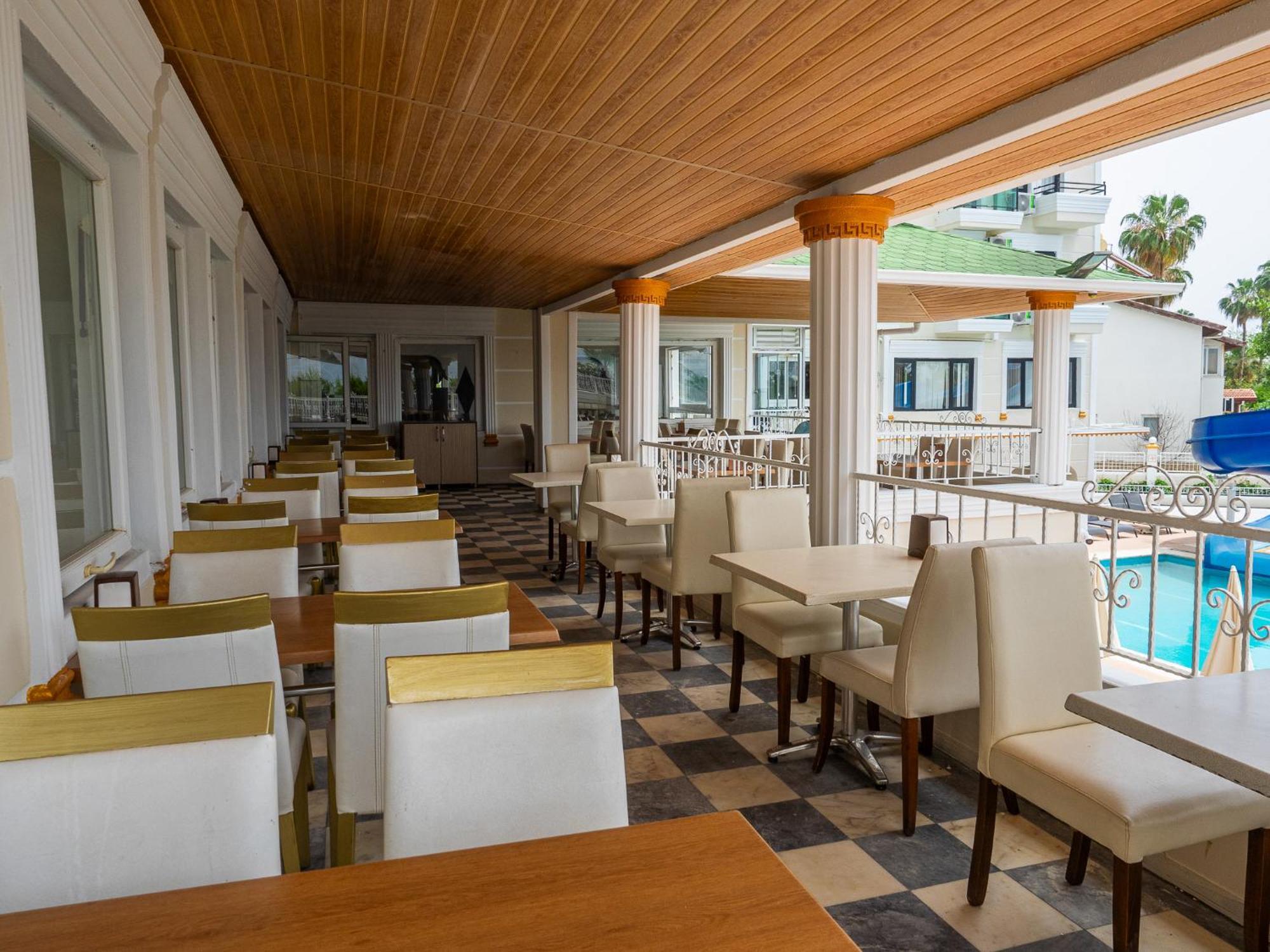Sun Fire Beach Hotel Аланя Екстериор снимка