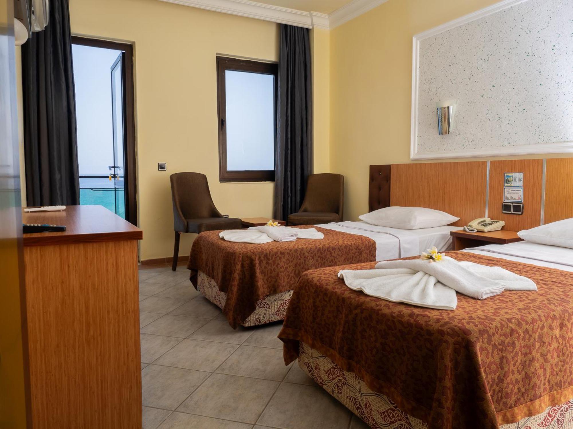 Sun Fire Beach Hotel Аланя Екстериор снимка
