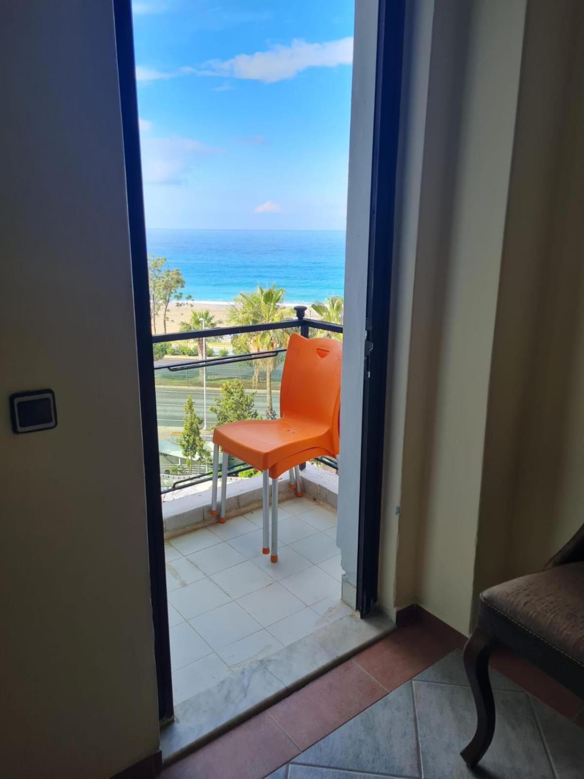 Sun Fire Beach Hotel Аланя Екстериор снимка